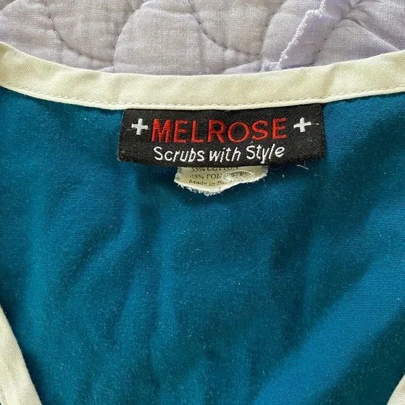 Scrubs by Melrose. Teal w/white 2 pocket top 1 pocket pants w/ drawstring. Lg - Picture 2 of 5